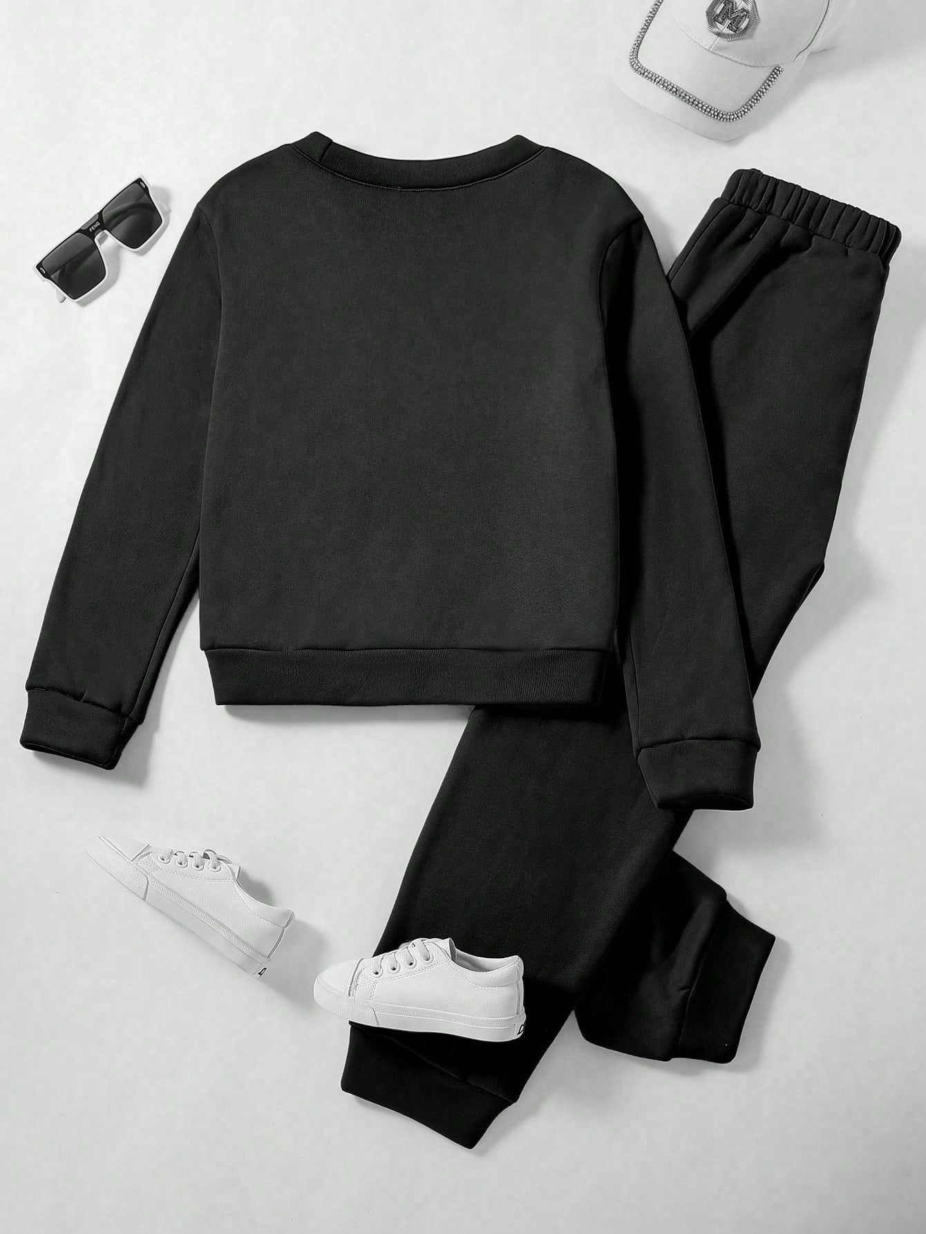 Tween Girl Letter Embossed Thermal Lined Pullover & Sweatpants