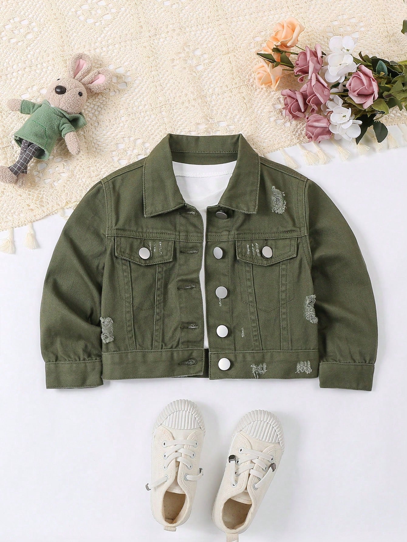 Young Girl Vintage Basic Distressed Short Denim Jacket For Daily Wear
