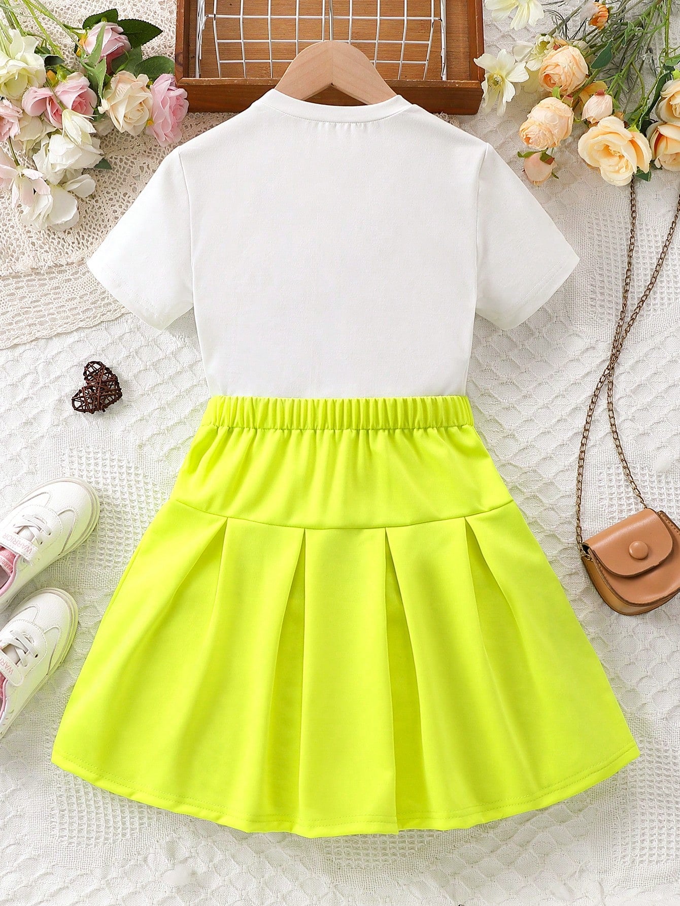 2pcs/Set Tween Girls' Street Wear Summer Short Sleeve T-Shirt With Letter & Cartoon Bear Print And Pleated Skirt