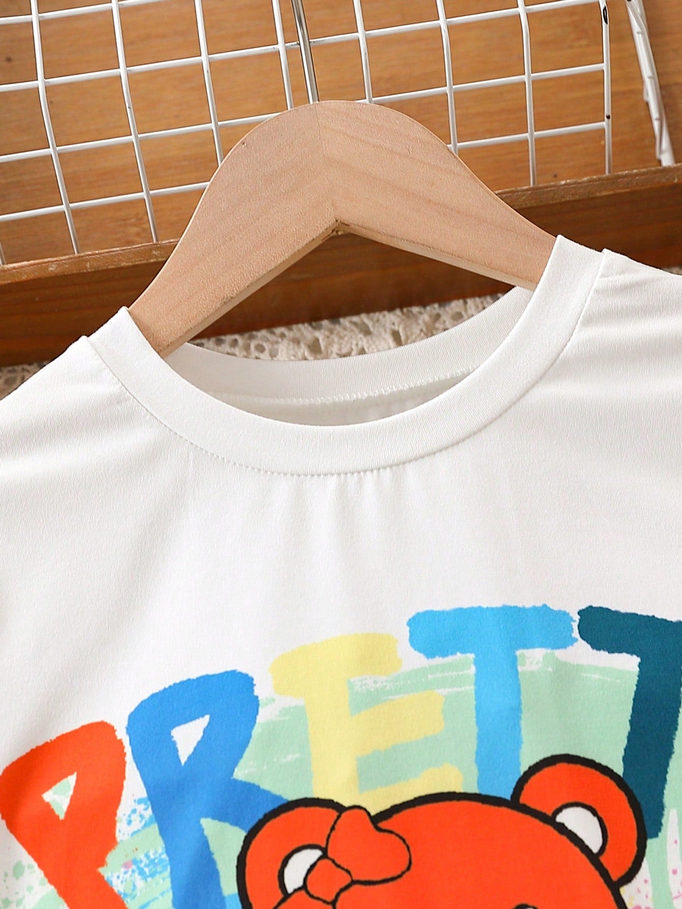 2pcs/Set Tween Girls' Street Wear Summer Short Sleeve T-Shirt With Letter & Cartoon Bear Print And Pleated Skirt