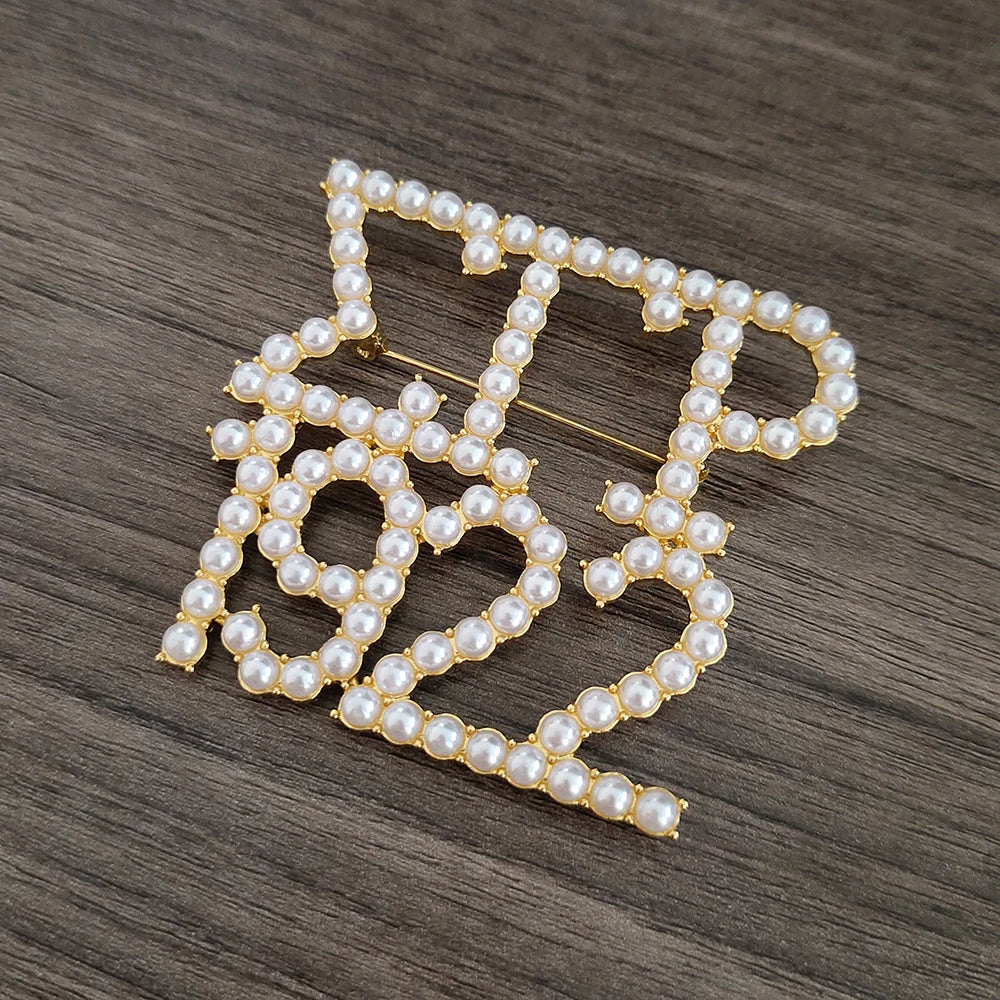 Metal Inlaid Pearl SGR Logo Greek Number 1922 Women's Jewelry brooch